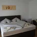 Pension-ferienwohnung Rotar 게스트하우스 3*