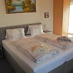 게스트하우스 Pension-ferienwohnung Rotar