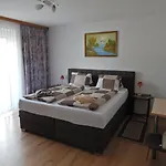 Pension-ferienwohnung Rotar 팍암시