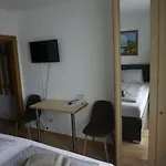 Pension-ferienwohnung Rotar 게스트하우스 팍암시