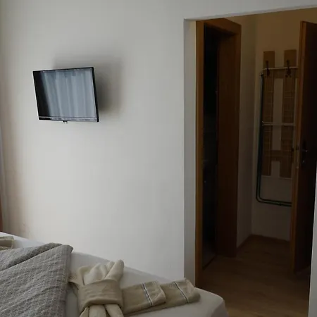 Pension-ferienwohnung Rotar 3*