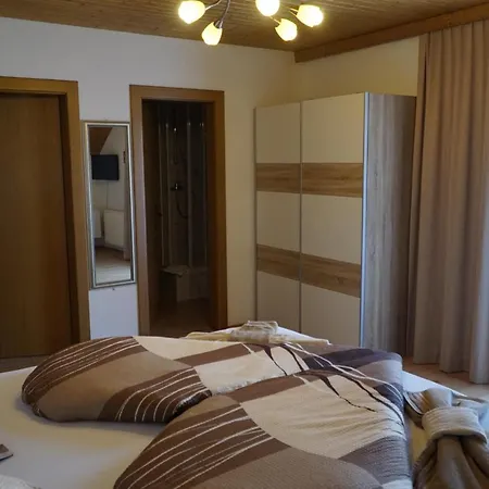 Penzion Pension-ferienwohnung Rotar Faak am See